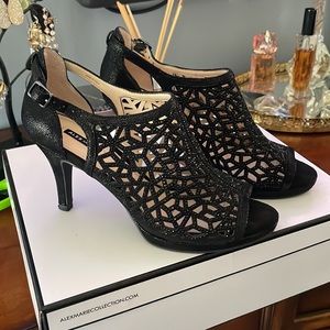 Black dress Sandals